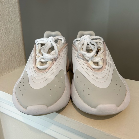 Adidas Originals Ozelia Low Top Athletic Running Shoes White GW1499 Youth 4.5 - Picture 7 of 9